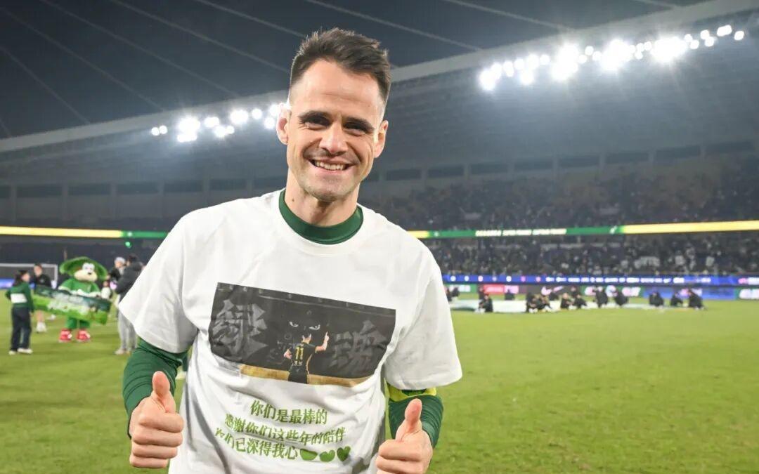 弗兰克：还想在中超继续战斗！