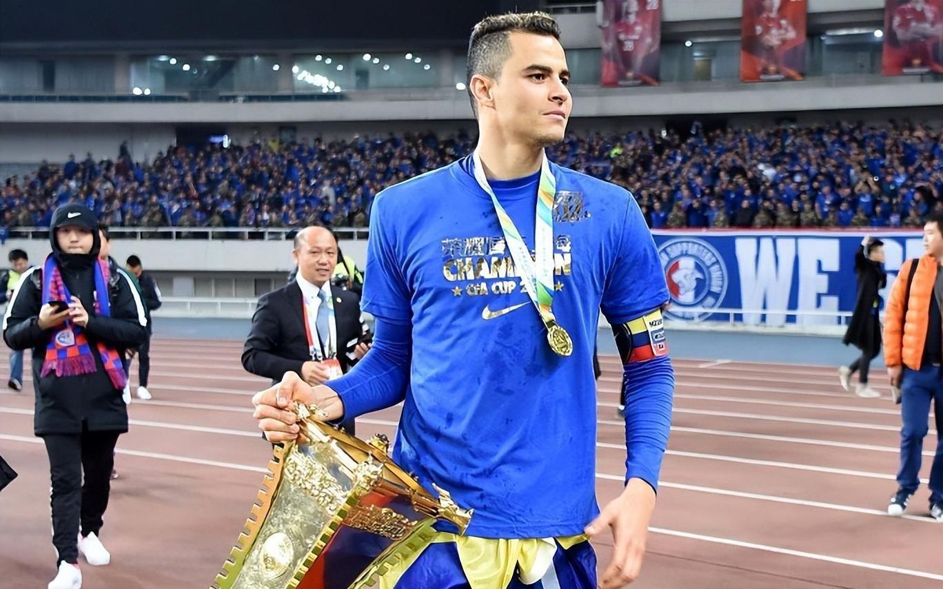 好险！中超传奇球星自曝参与斗殴：拔枪