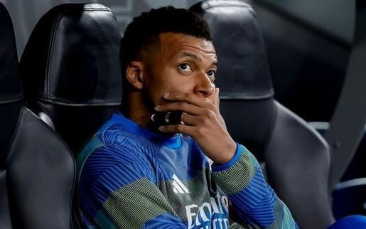 替补未出场，姆巴佩上一次欧冠比赛没出场也是对阵曼城