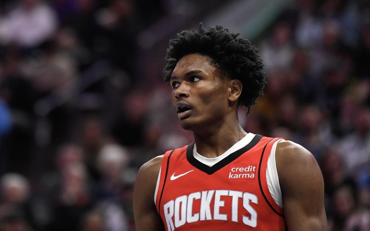 21场送出50次扣篮!恭喜火箭队,阿门联盟第1!出任控卫有点屈才