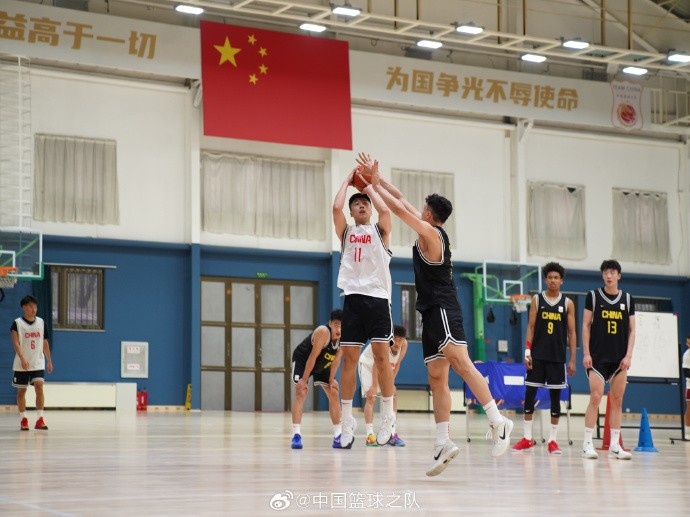 朱正出镜！中国篮球之队发布男篮短训营第二周图集