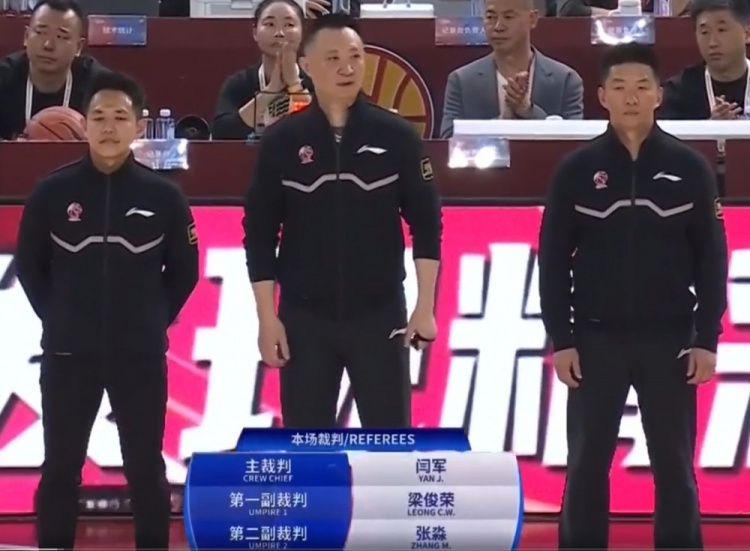 63次犯规4技犯3违体！探长：外籍裁判感慨晋粤之战G2强度太大