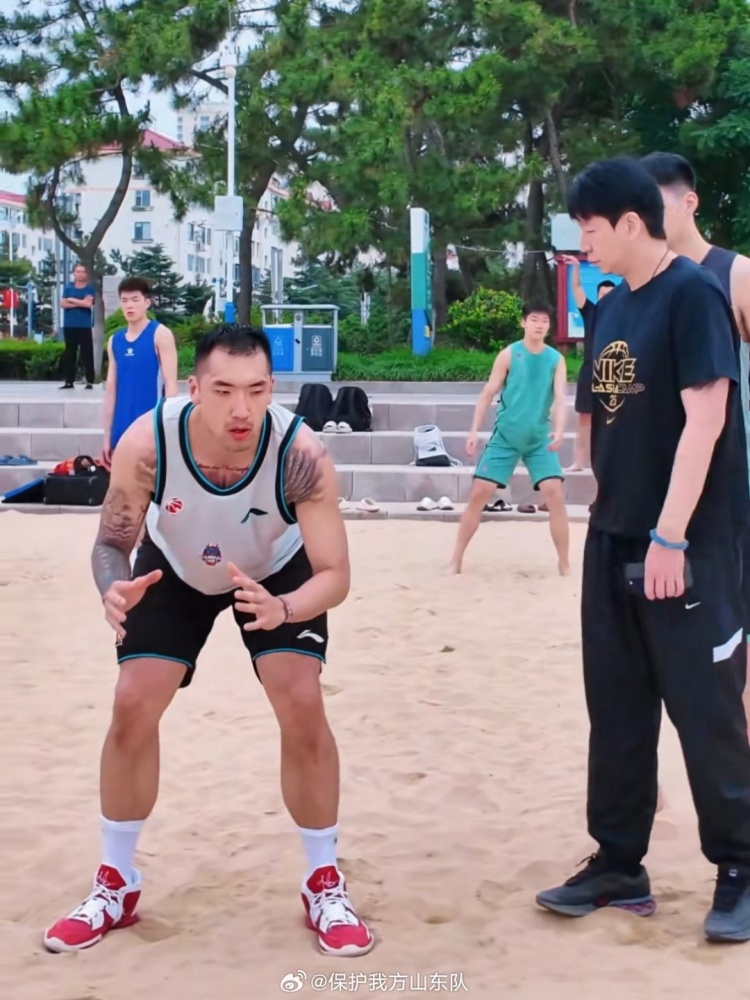 博主：山东队开始威海集训六点前往海