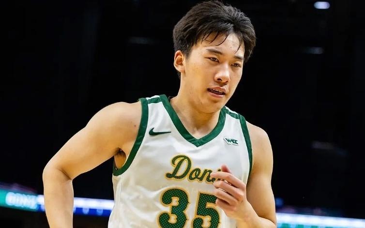 创NCAA生涯新高!男篮双星王俊杰23分12罚11中赵维伦0+0+0+0+0
