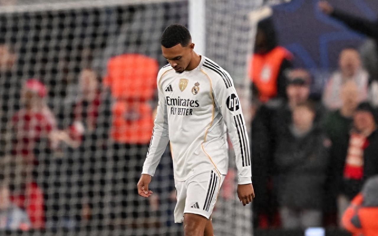 重返安菲尔德被狂嘘：想拿下金球奖的