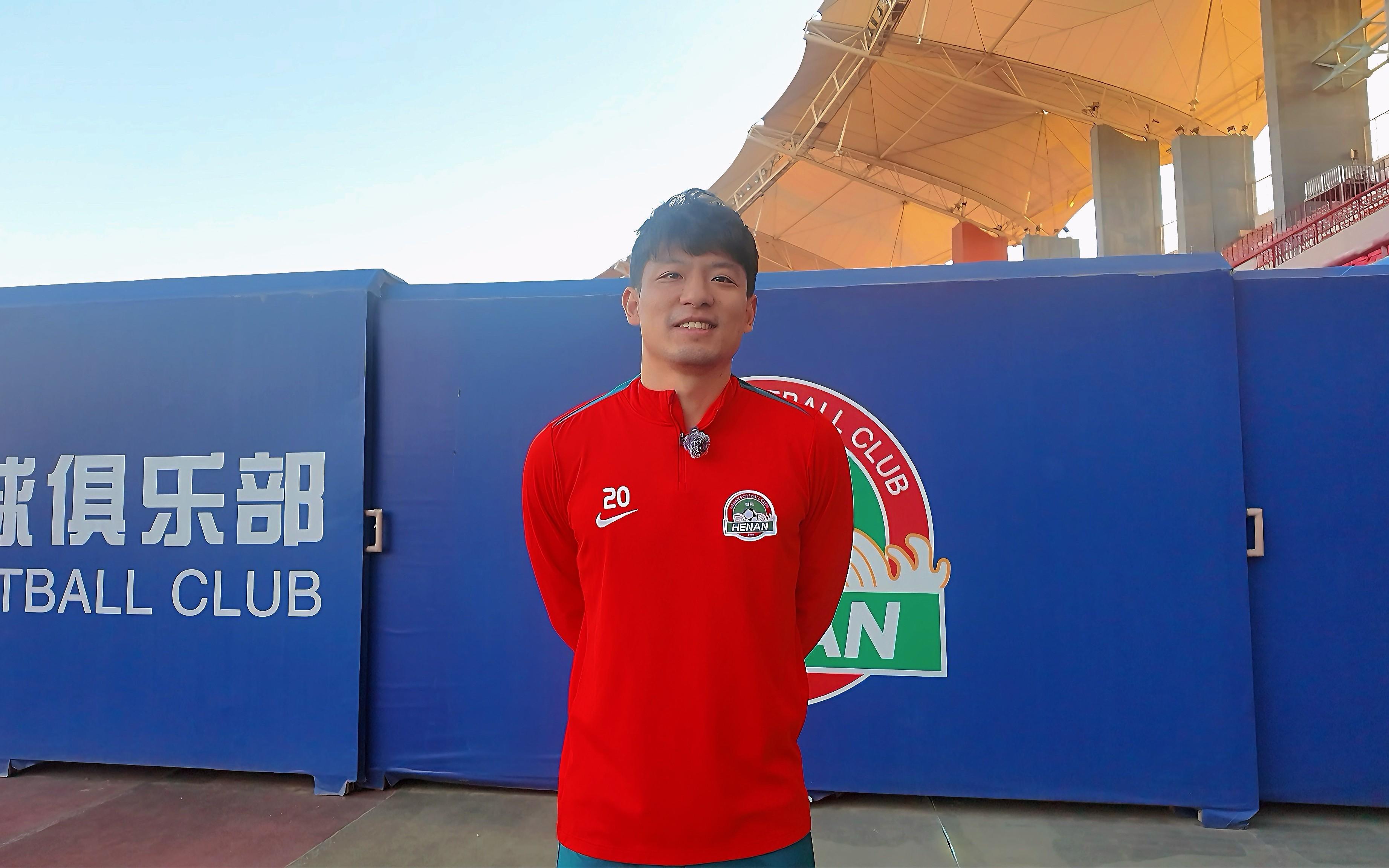 懂球帝专访何超：打进世界波是天时地