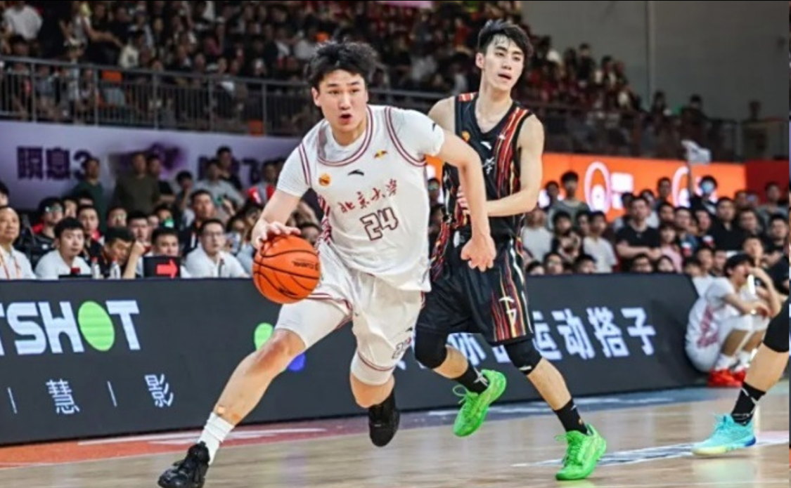 下季打不了CBA太可惜篮协新规出台或改变一人命运，广州敢吗