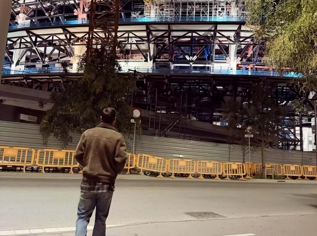 重返诺坎普！梅西引爆足坛，巴萨官方表态，四大阻力让其难回西甲