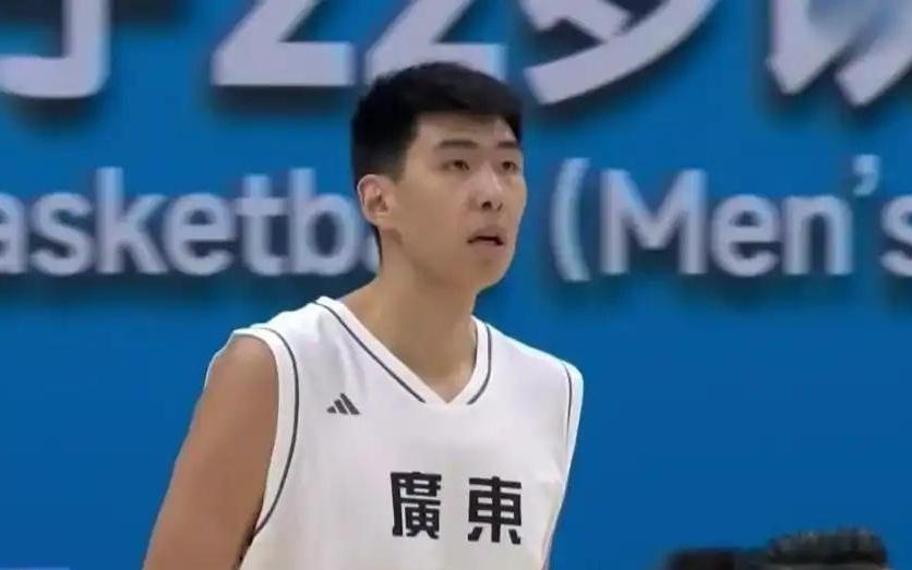 广东34分大胜上海！徐昕12分钟砍11+5