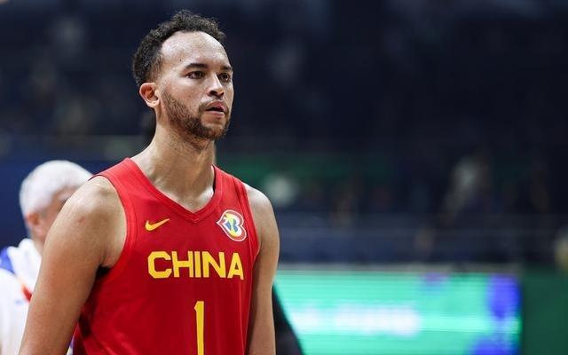 真挚的祝福！祝男篮首位归化球员李凯