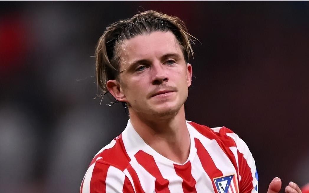 曼联补强中场惨遭贝林厄姆嫌弃挖角马竞鸡肋却要6000万欧恐吓退