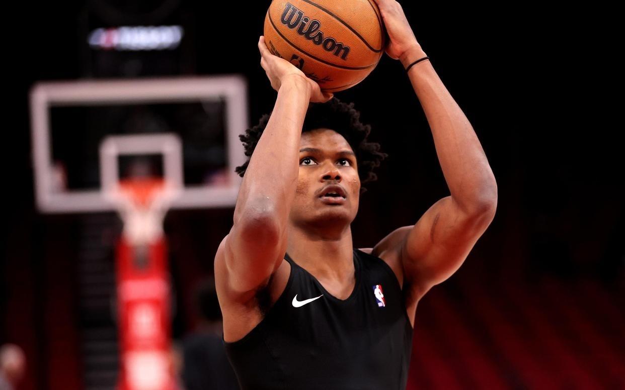 5人投中12记三分！火箭1塔4射阵容，才是赢球答案阿门可打替补