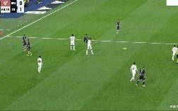 【西甲】两人染红皇马主场0比2不敌