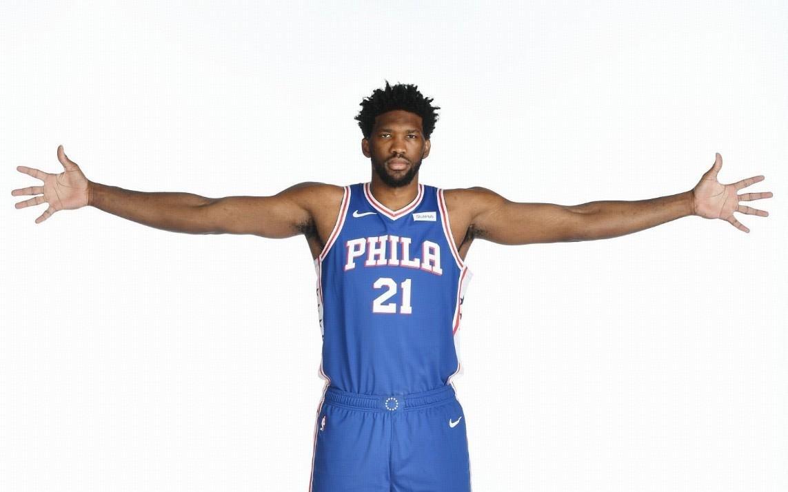 Shams：恩比德右膝无结构性损伤，出战