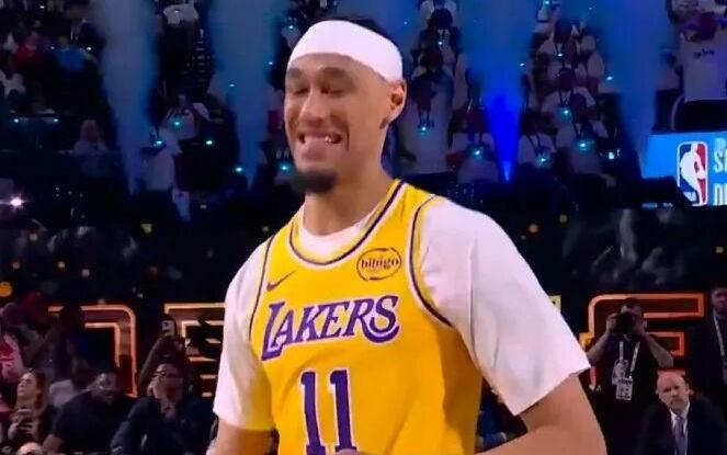 一秒比赛没打的利指导29分戴表夺冠，4年3冠比肩大鸟！