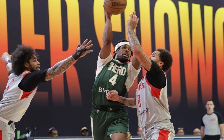 面对火箭二队依然表现平平，前独行侠首轮秀的情况真是不容乐观