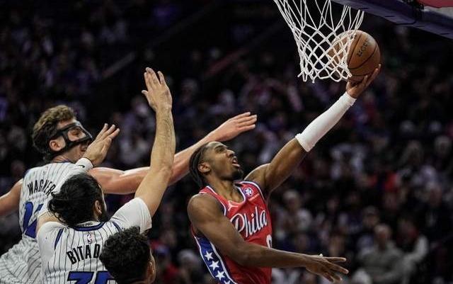 9人上双造41分惨案！东部黑马一战创4