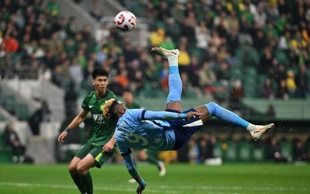 中超十大争议：保级战不同步布彭扎坠