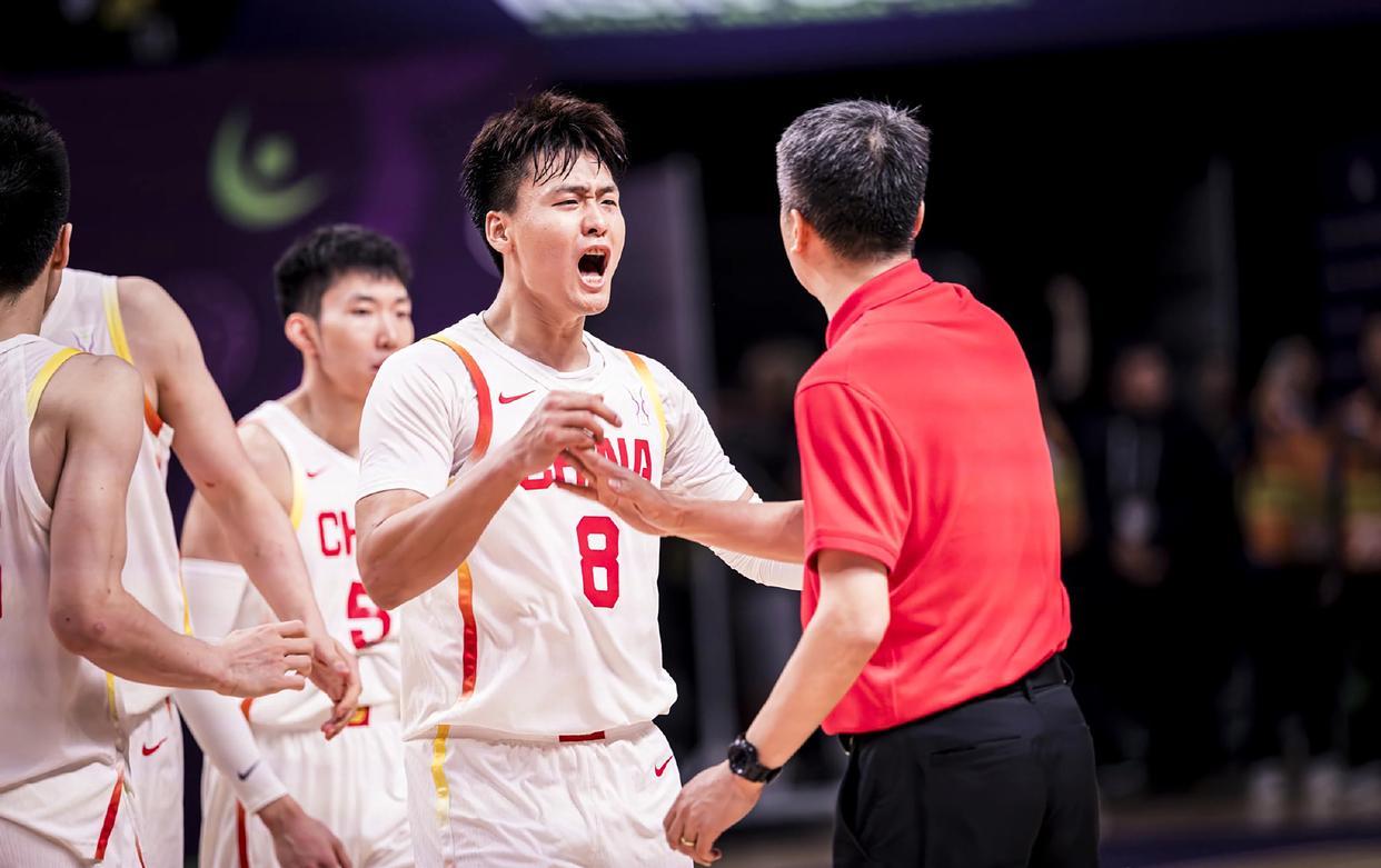 郭士强提出男篮3法宝，琼斯否认签约CBA，焦海龙拿两年C类合同