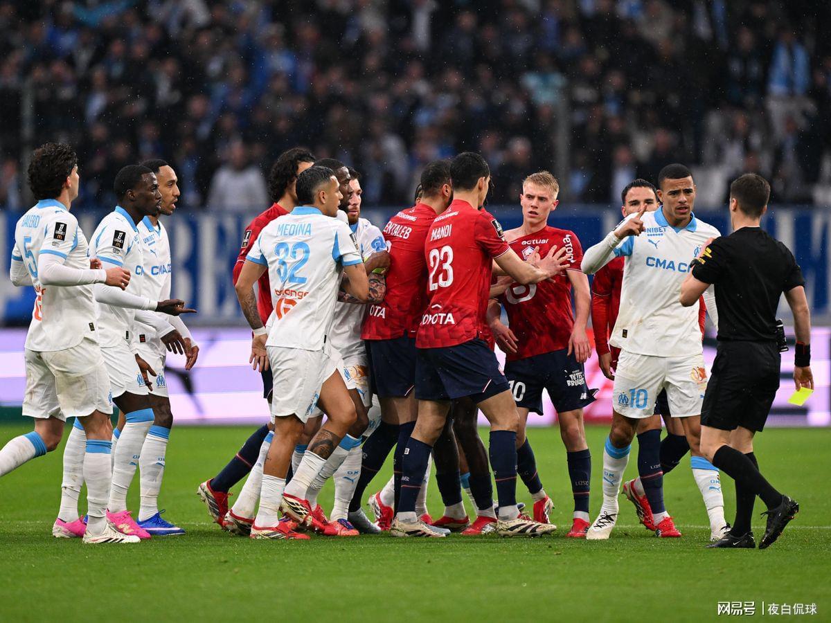 13分钟被暴力放倒，群架+受伤破门，格林伍德“剧情”一集拉满