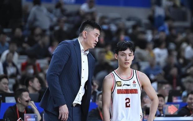 客场挑战全胜广东，低谷山东需以防守