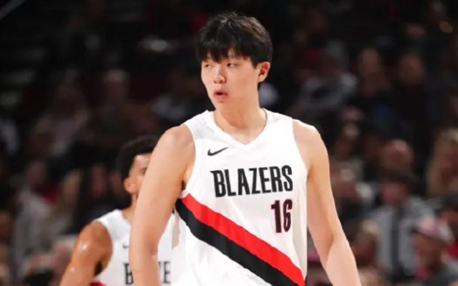 跟进完成暴扣！杨瀚森垃圾时间提振士气，开拓者惨败