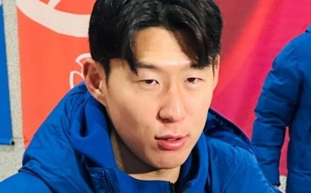 孙兴慜：赛前我患有胆囊炎，摔了一下加