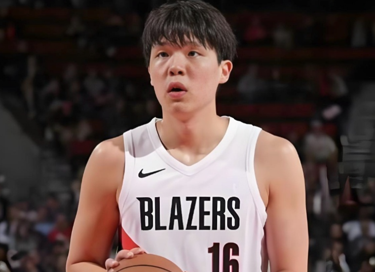 杨瀚森被下放！开拓者遭黄蜂19分大逆转阿夫迪亚22+7三球6犯