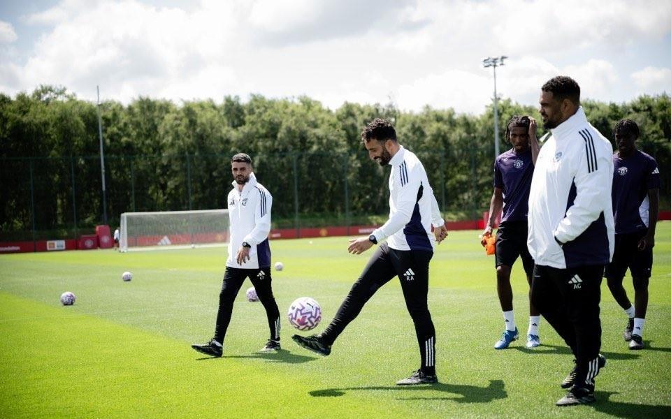 邮报：曼联今夏将赴芬兰和雷克瑟姆踢