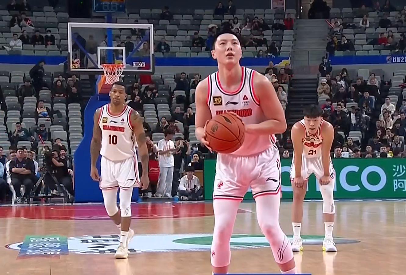 恭喜杜鋒！CBA“暴力分衛”正式加盟，這可是廣東隊的老大！