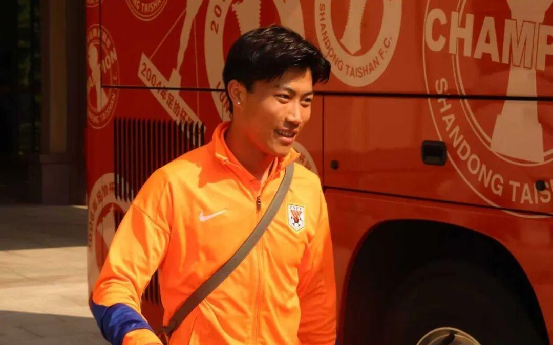 泰山隊啟程赴上?？蛨?></a></p>
<div   id=
