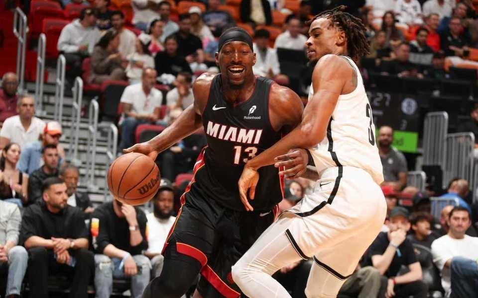 热火3人20+大胜送篮网9连败阿德巴约23+9+6希罗22分