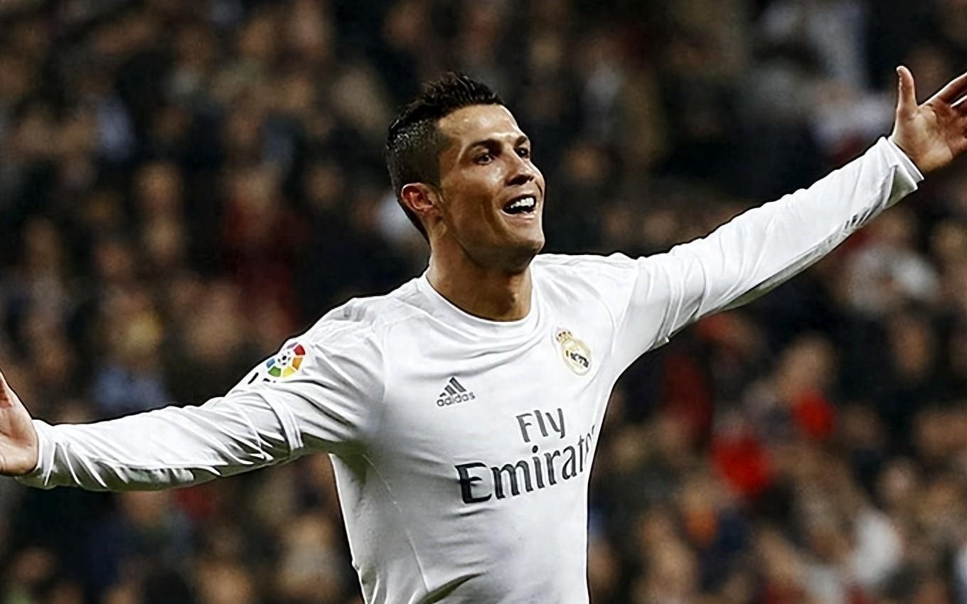 皇马青黄不接，全靠他一人撑起锋线