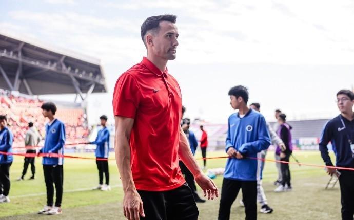 周定洋：这个赛季全队都有成长，每个起伏里大家都没放弃