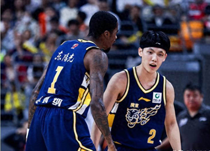 CBA太疯狂！随着广东胜，山西被逆转，北