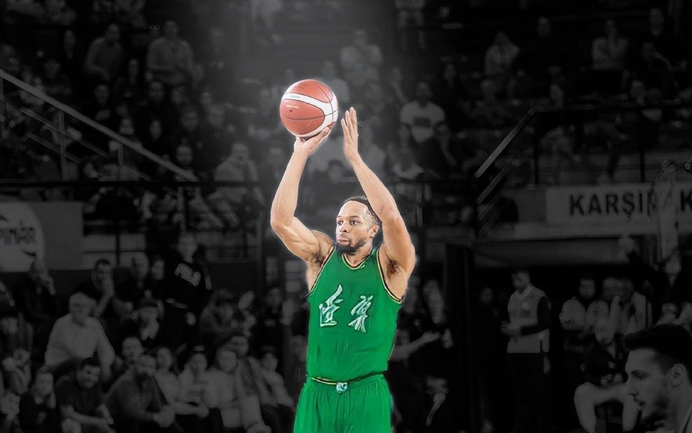 CBA新赛季最矮的外援！身高不到180，加