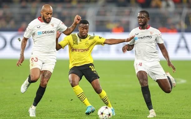 塞维22年用马尔康和夸西接班卡洛斯和孔德，搭档至今仅取4胜