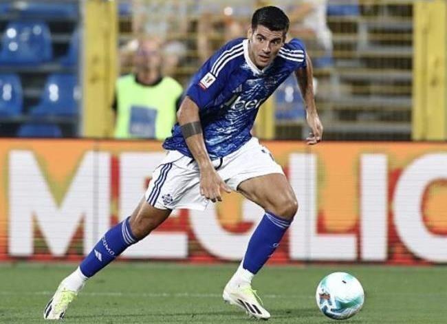 13场0球神锋坠落！莫拉塔失控撞人后