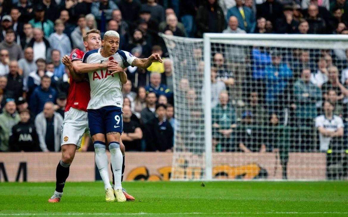 大腿，德利赫特打进绝平球，贡献6次解