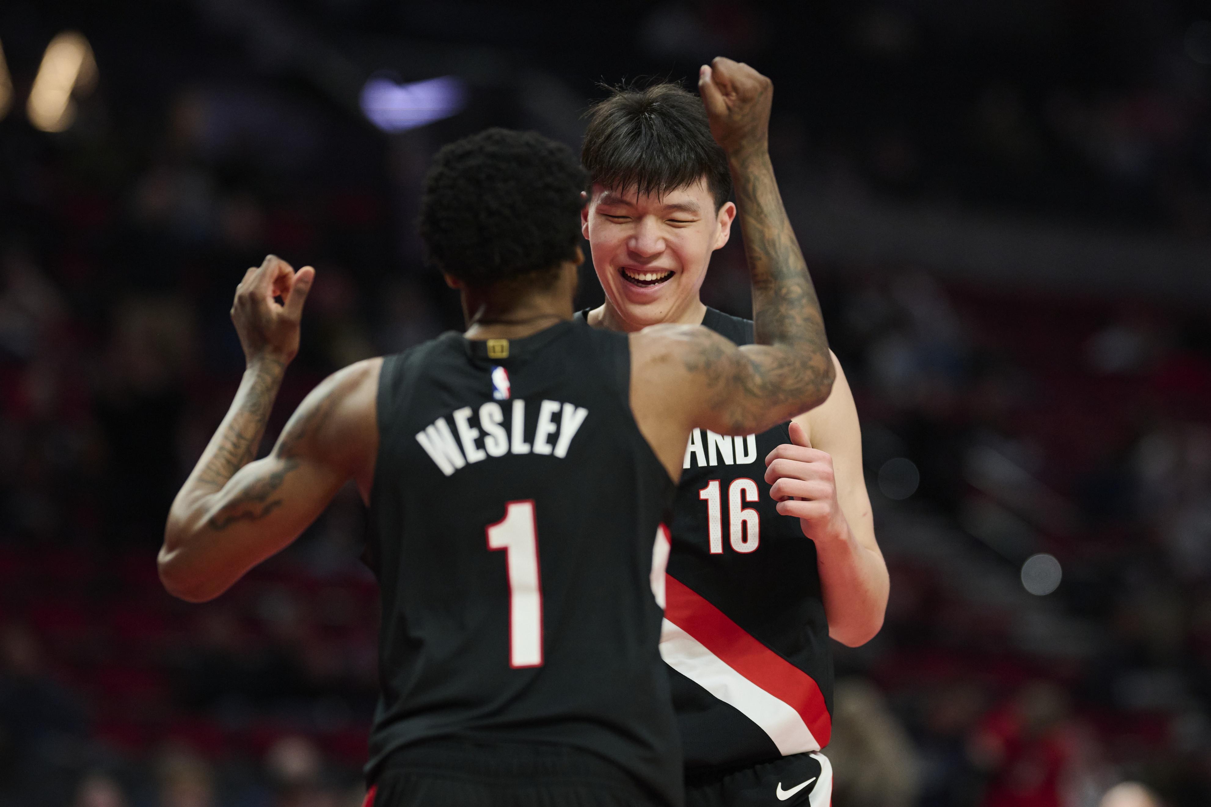 等了15天！杨瀚森破得分荒：9分钟砍4+3，试探步突破上篮很犀利