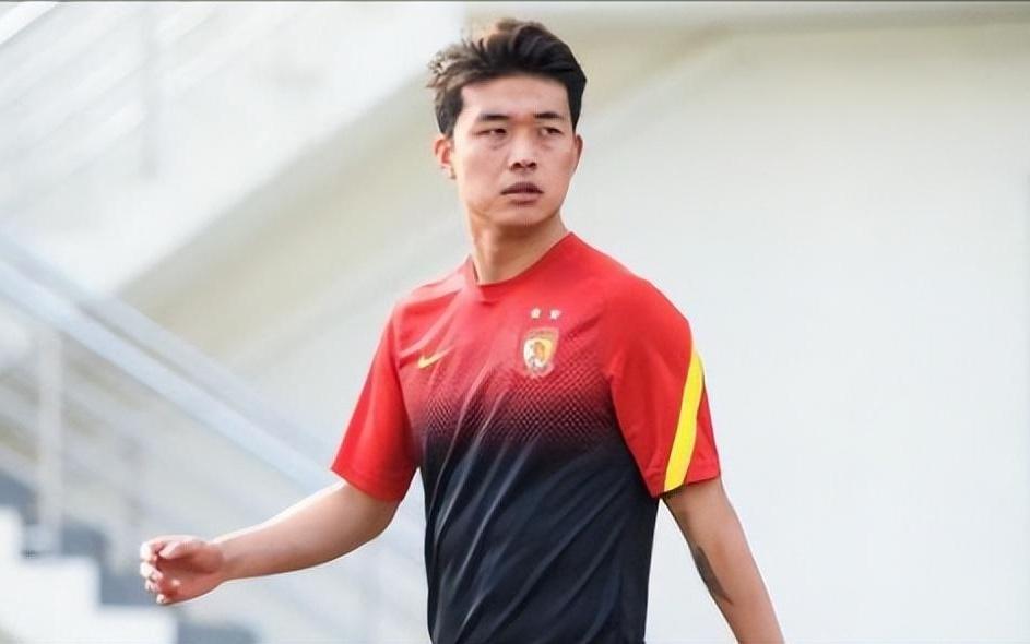 徐正源一离任蓉城就遭离队潮，3大主力都想走人，要开球员超市