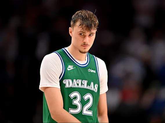 独行侠官宣弗拉格缺席新秀赛！对阵太阳扭伤左脚明日无缘战湖人