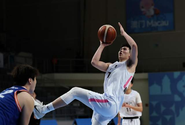 尽力！18岁李悦洲全运场均42.3分仍无