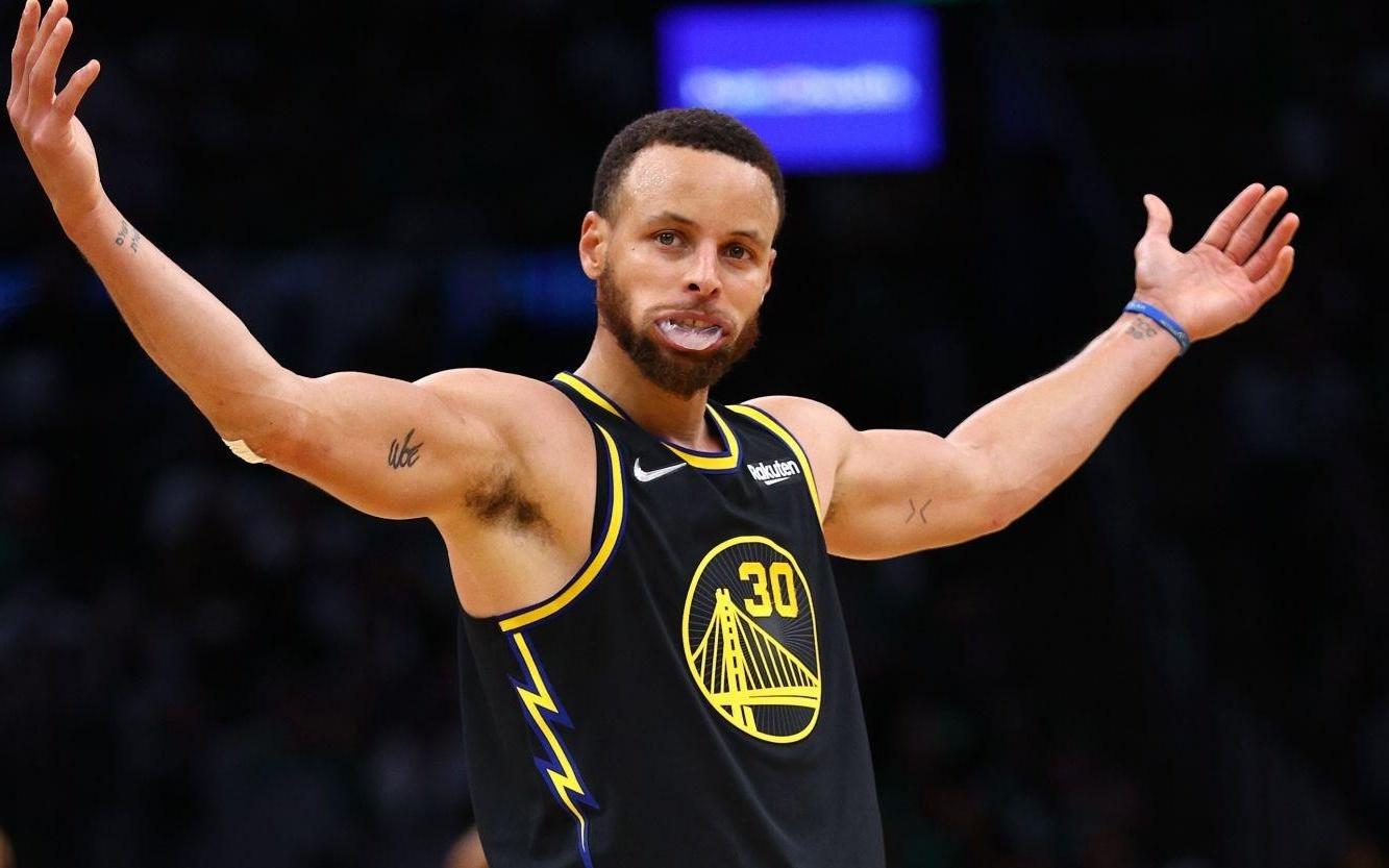 Shams：库里将因股四头肌挫伤缺阵1周