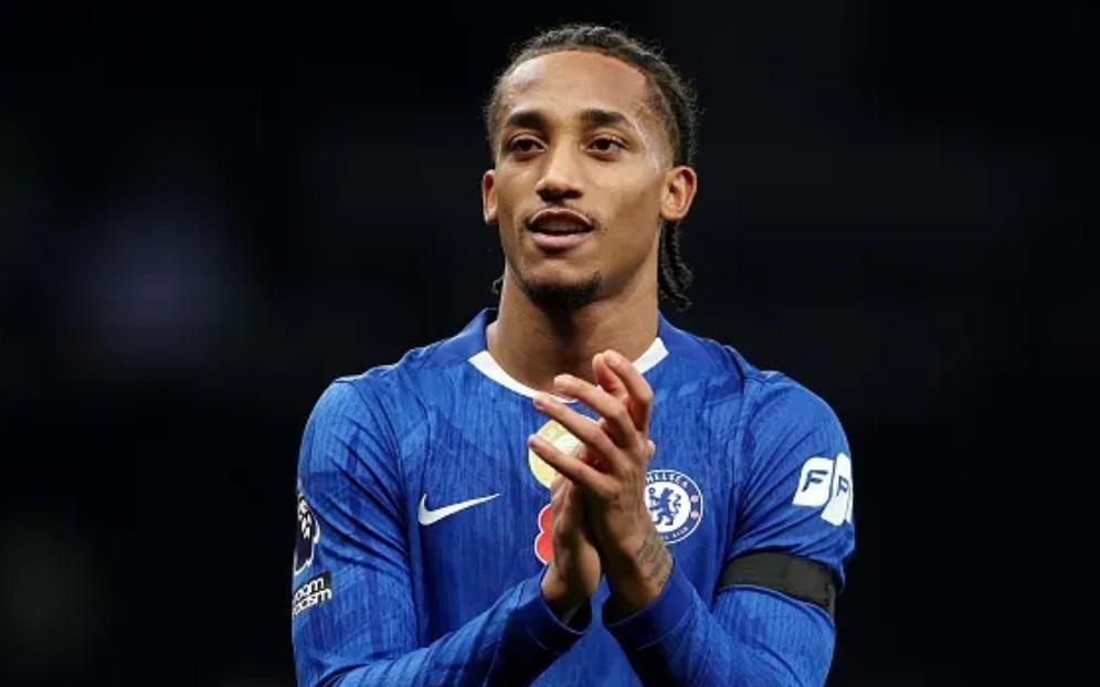 特里：佩德罗很出色，许多前锋加盟后都