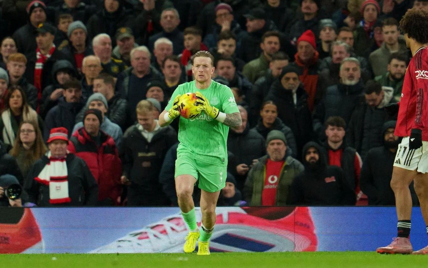 皮克福德：客场赢曼联并不容易，训练中会模拟10人作战的情况