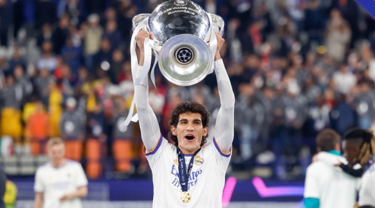 皇马官方：后卫巴列霍离队，祝他在新的阶段一切顺利