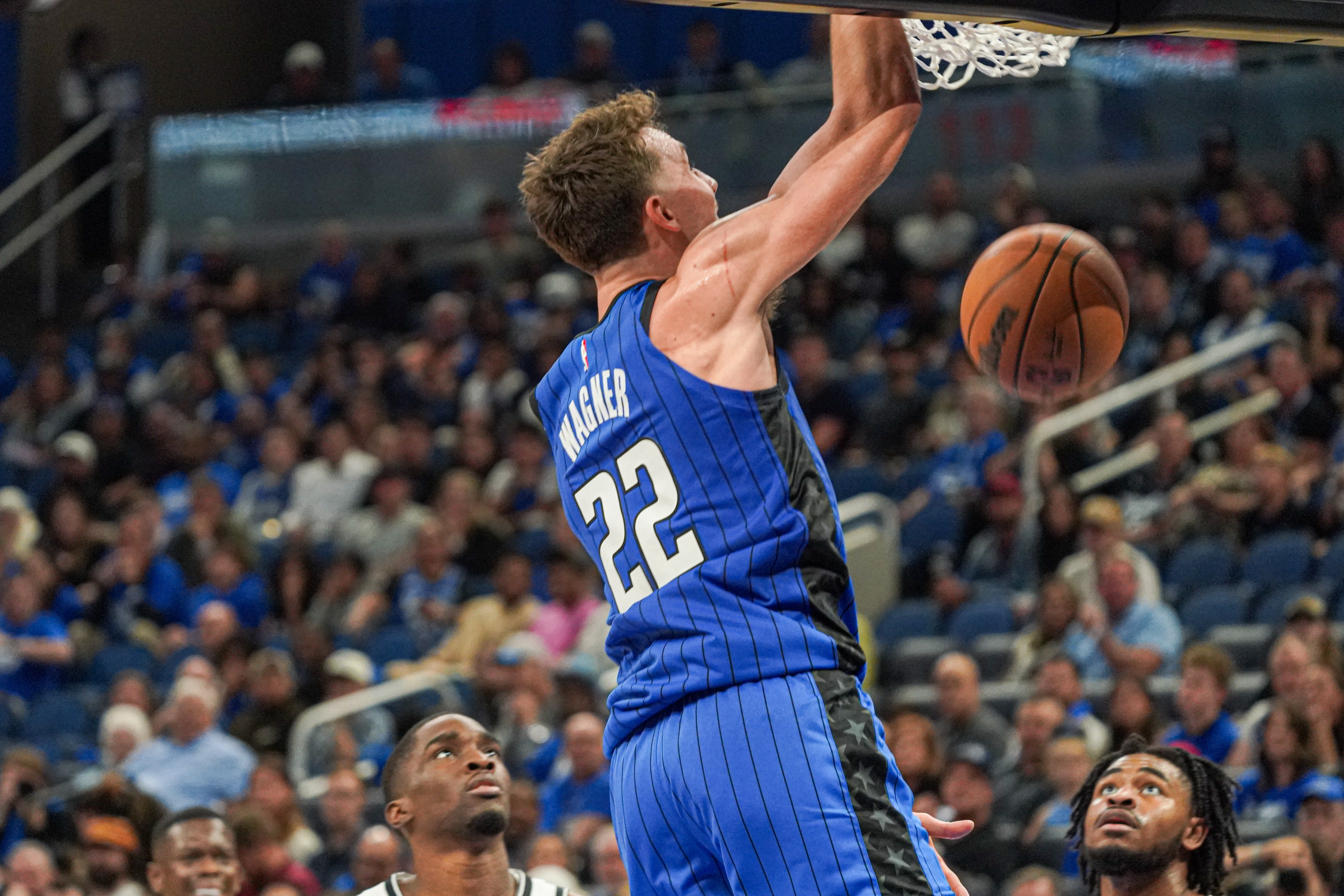 NBA彩经：绿军再胜骑士雷霆击落火箭