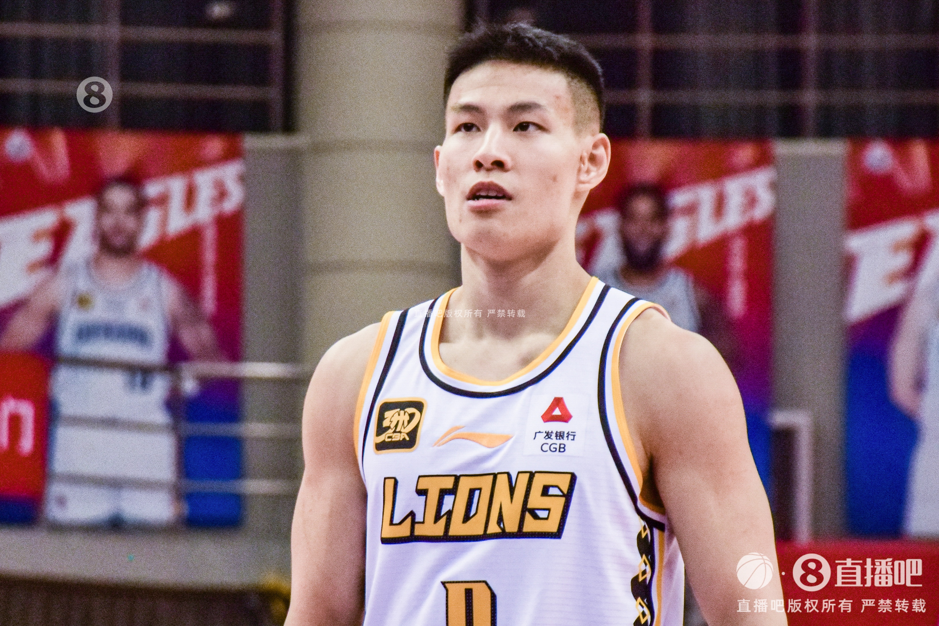 媒体人：林秉圣19年落选后常跟我说他想试试自己到底能不能打CBA