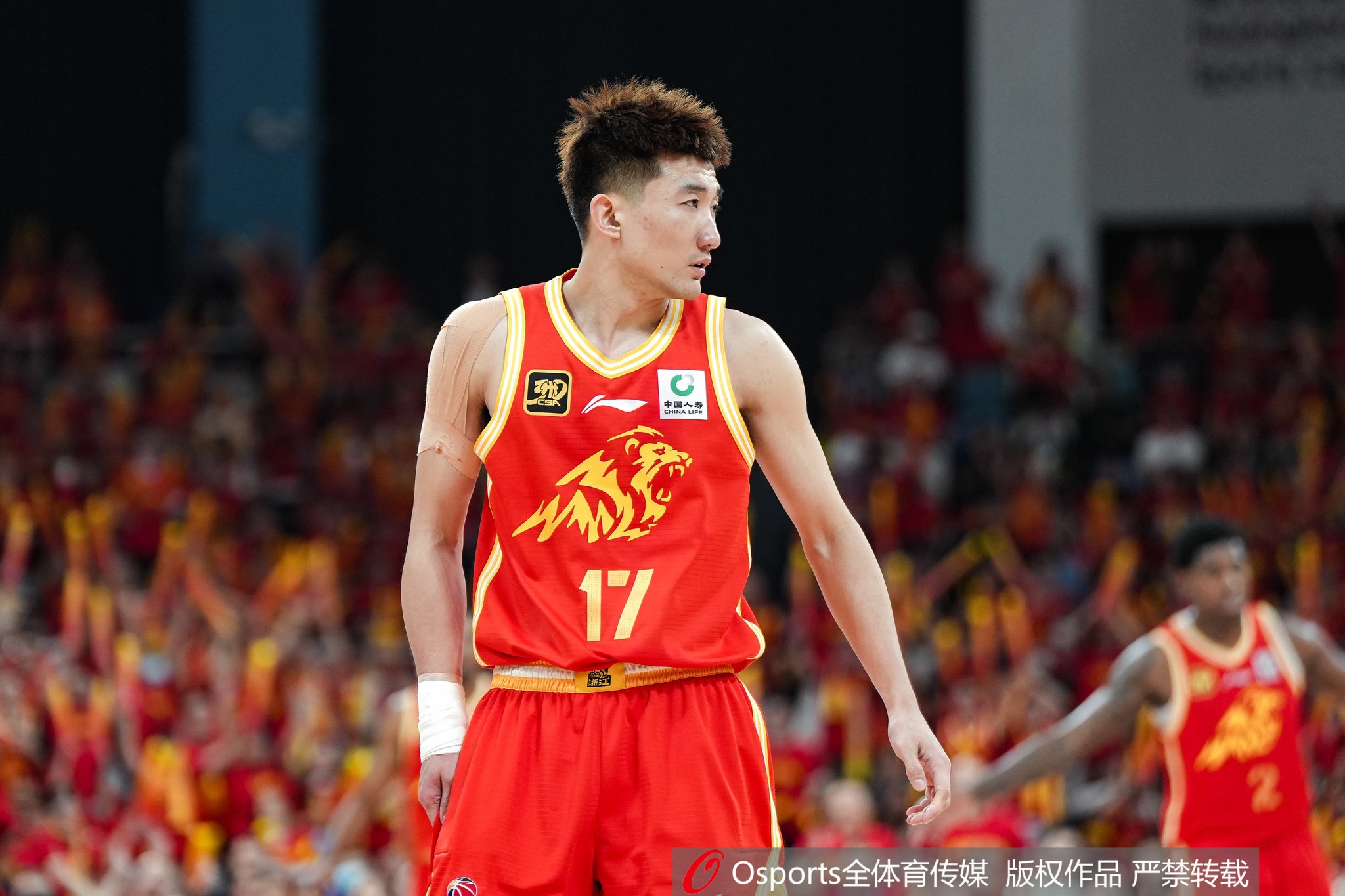 快点醒来！孙铭徽半场8中1&三分4中0仅得2分2板1助1断